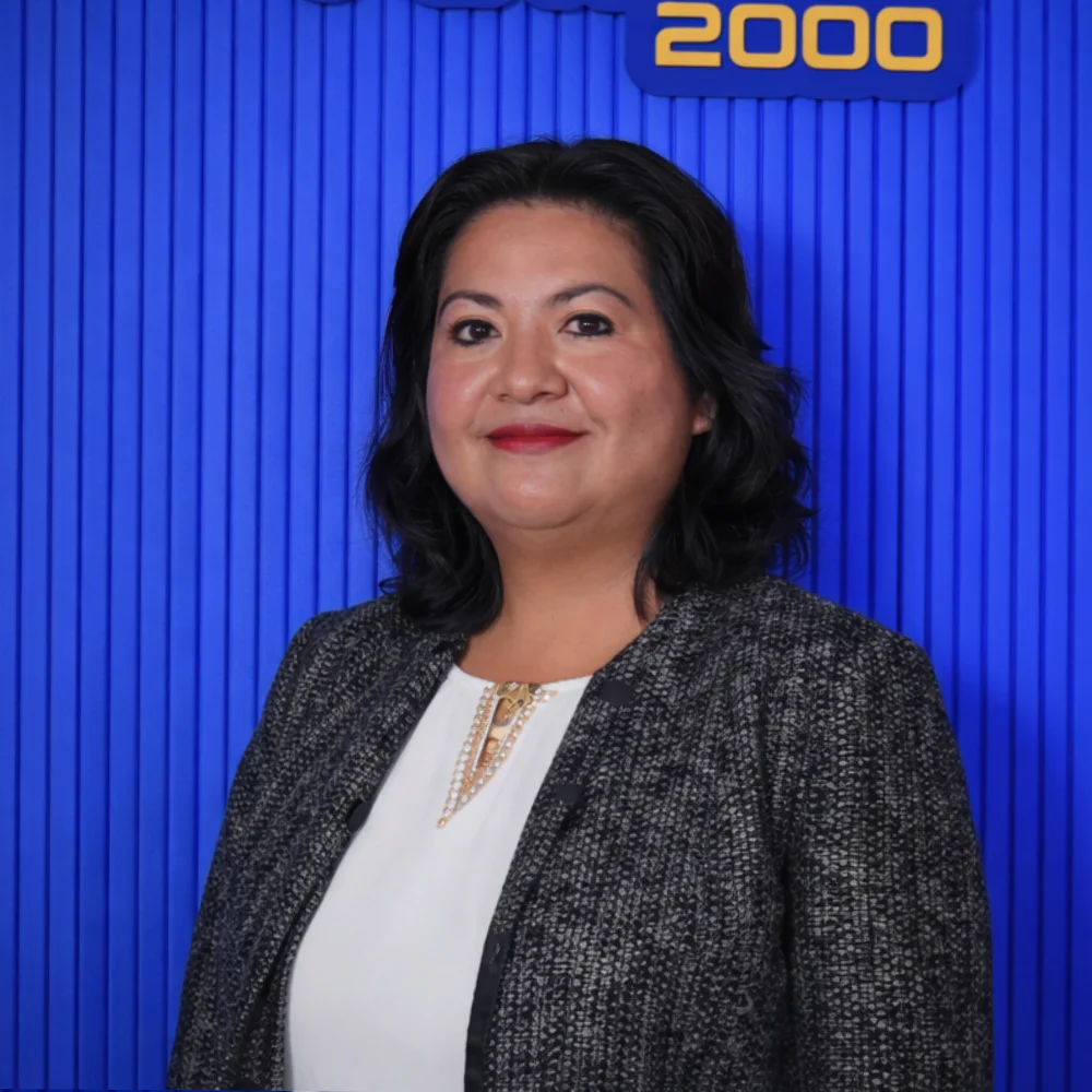 Karina Cardozo - Locutora